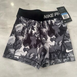 Nike Pro Cool Spandex Volleyball Shorts Girls Size Medium NWT